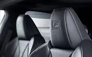   Lexus ES 300h F SPORT - 2018