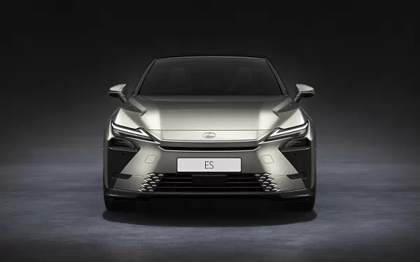   Lexus ES 300h - 2025