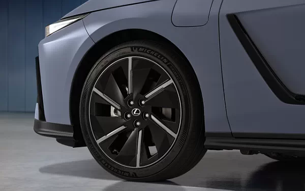   Lexus ES 500e AWD - 2025