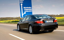   Lexus LS600h - 2007