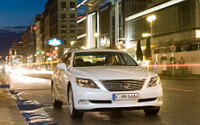   Lexus LS600h - 2007