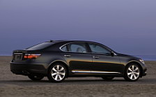   Lexus LS600h L - 2008