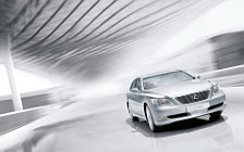  Lexus LS460 - 2009