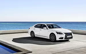  Lexus LS600h F Sport - 2012
