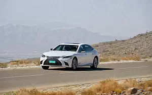   Lexus LS 500h AWD (Sonic White) - 2017