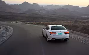   Lexus LS 500h AWD (Sonic White) - 2017