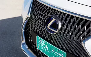   Lexus LS 500h AWD (Sonic White) - 2017