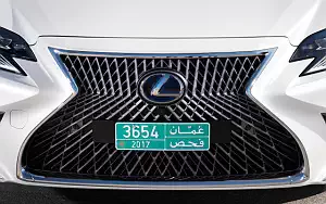   Lexus LS 500h AWD (Sonic White) - 2017