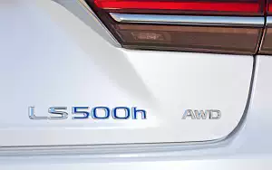   Lexus LS 500h AWD (Sonic White) - 2017