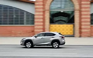   Lexus NX 300h - 2014