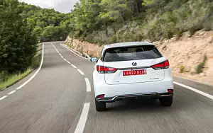   Lexus RX 450h (White) - 2019