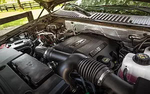   Lincoln Navigator - 2015