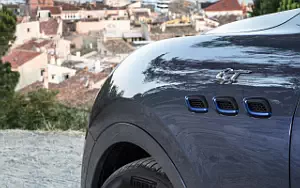   Maserati Levante GT Hybrid (Azzurro Astro) - 2021