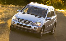   Mercedes-Benz ML550 - 2006