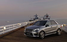   Mercedes-Benz ML63 AMG - 2012