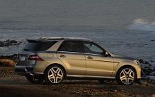  Mercedes-Benz ML63 AMG - 2012
