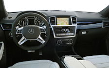   Mercedes-Benz ML63 AMG - 2012