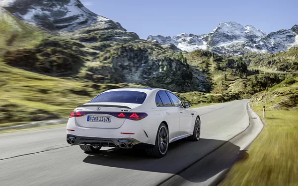   Mercedes-AMG E 53 HYBRID 4MATIC+ - 2024