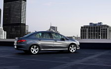   Peugeot 408 - 2010