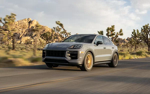  Porsche Cayenne Turbo GT US-spec - 2023