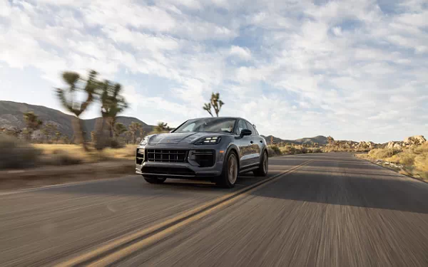   Porsche Cayenne Turbo GT US-spec - 2023