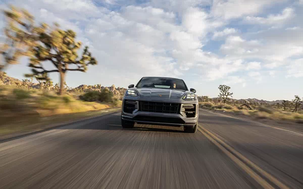   Porsche Cayenne Turbo GT US-spec - 2023