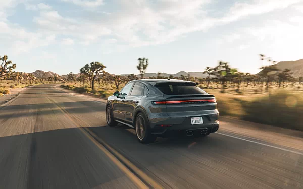   Porsche Cayenne Turbo GT US-spec - 2023