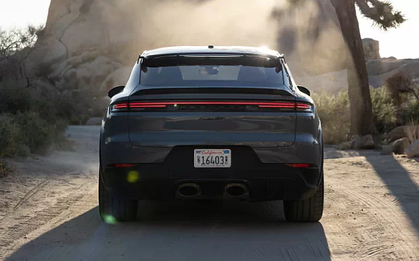   Porsche Cayenne Turbo GT US-spec - 2023