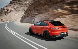 Обои автомобили Porsche Cayenne Coupe - 2019