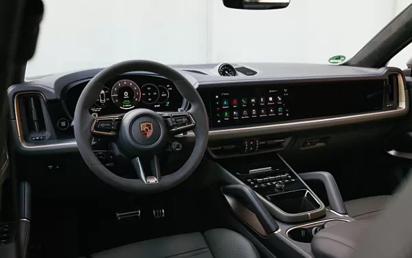   Porsche Cayenne S E-Hybrid Coupe SportDesign Package - 2023