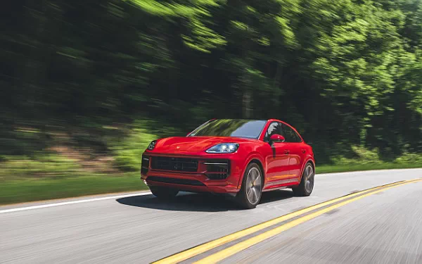   Porsche Cayenne GTS Coupe (Carmine Red) - 2024