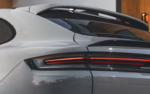   Porsche Cayenne GTS Coupe - 2024