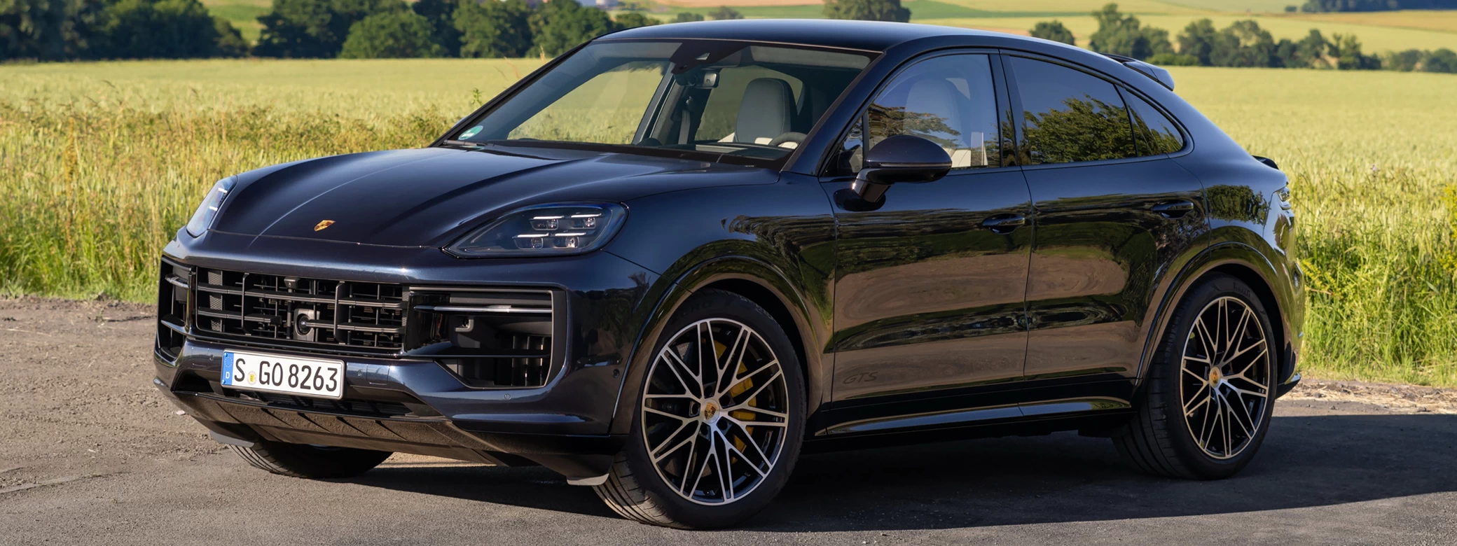   Porsche Cayenne GTS Coupe (Algarve Blue Metallic) - 2024 - Car wallpapers