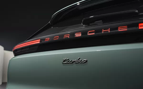   Porsche Cayenne Turbo Electric - 2026