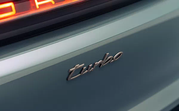   Porsche Cayenne Turbo Electric - 2026