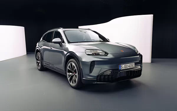   Porsche Cayenne Electric - 2026