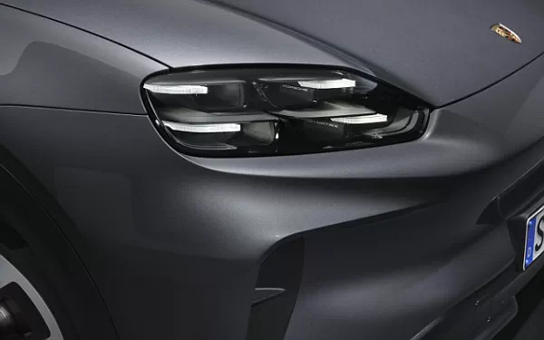   Porsche Cayenne Electric - 2026