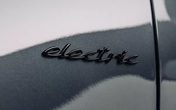   Porsche Cayenne Electric - 2026