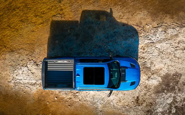   Ram 1500 Rebel (Hydro Blue/Diamond Black) - 2024