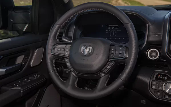   Ram 1500 Rebel (Hydro Blue/Diamond Black) - 2024