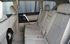   Toyota Land Cruiser 60th Anniversary UK-spec - 2011
