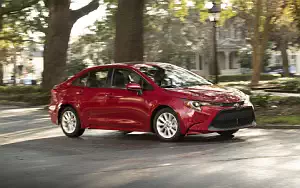  Toyota Corolla LE Sedan US-spec - 2019