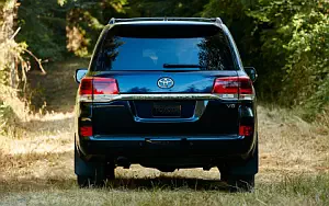   Toyota Land Cruiser 200 US-spec - 2016