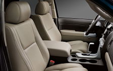   Toyota Tundra Double Cab - 2009