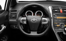   Toyota Auris - 2010