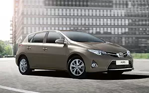   Toyota Auris - 2012