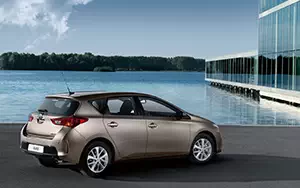   Toyota Auris - 2012