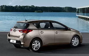   Toyota Auris - 2012