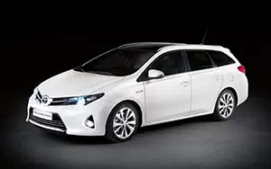   Toyota Auris Touring Sports Hybrid - 2013