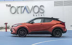   Toyota C-HR Hybrid (Orange) - 2019